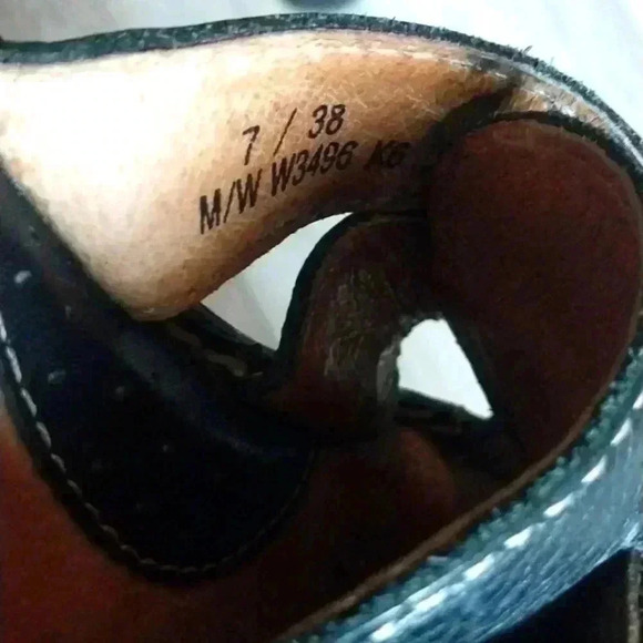 Born Slide On Black Leather Sandals Size 7 - Picture 4 of 5